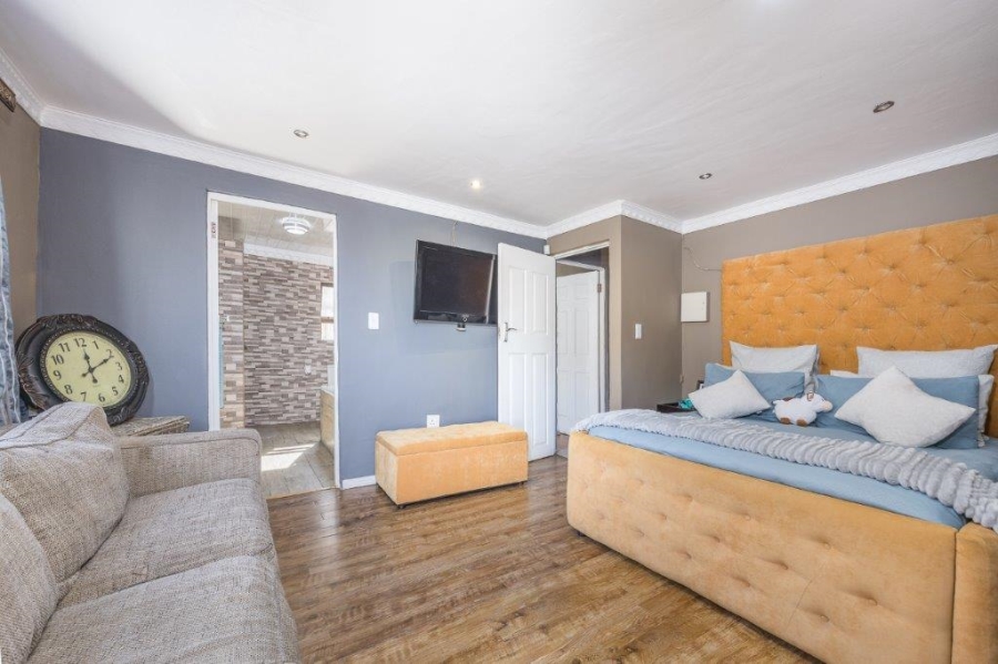 3 Bedroom Property for Sale in Tuscany Glen Western Cape